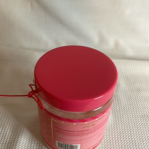Exfoliating scrub - Picture 5 of 5